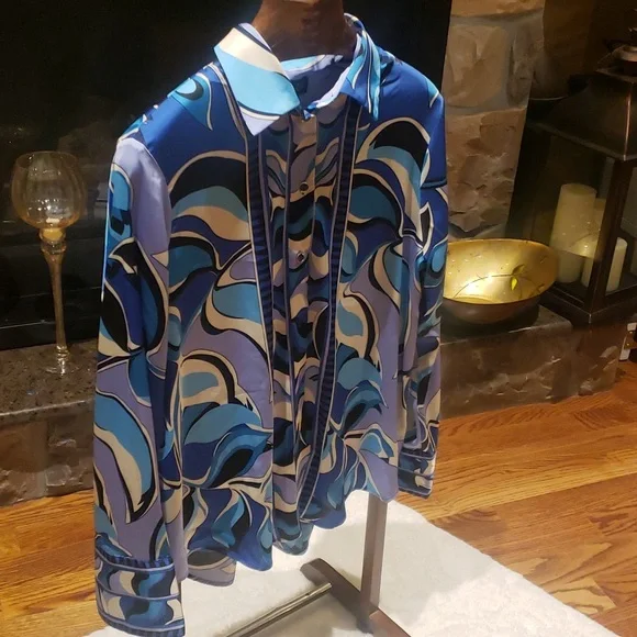 Rachel Zoe Blue and White Button Down Shirt - Picture 3 of 8